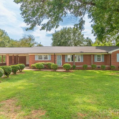 76 Riverside Dr, Cramerton, NC 28032