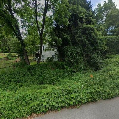 76 Wyoming Rd, Asheville, NC 28803