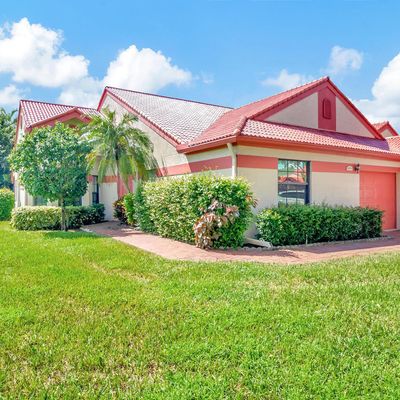 7696 Lexington Club Boulevard, Delray Beach, FL 33446