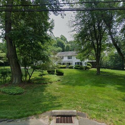 77 Stanton Rd, Darien, CT 06820