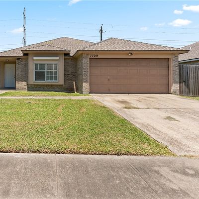 7709 Fox Dr, Corpus Christi, TX 78414