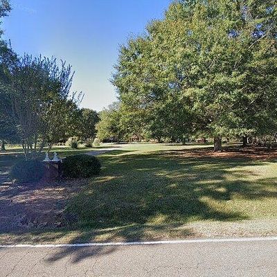 7773 Oktoc Rd, Starkville, MS 39759