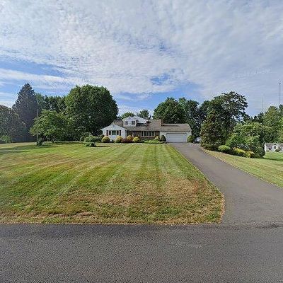 78 Mountain Rd, Farmington, CT 06032