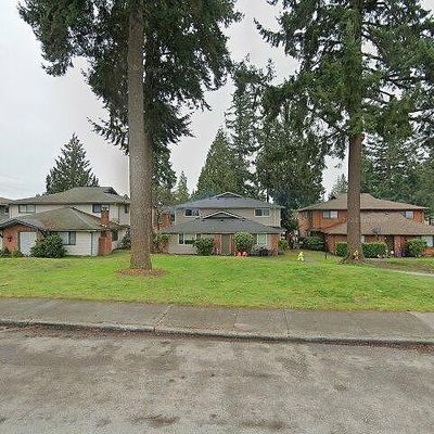 7801 Timber Hill Dr, Everett, WA 98203