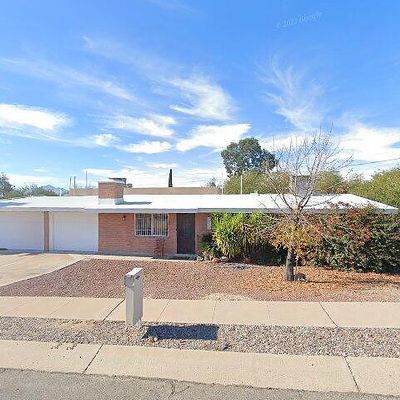 7901 N Philadelphia Pl, Tucson, AZ 85741