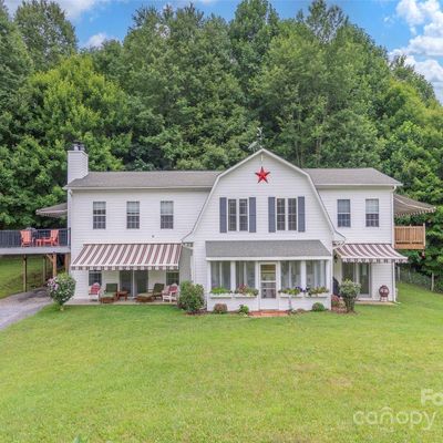 6780 Max Patch Rd, Clyde, NC 28721