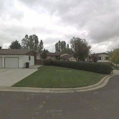 679 Michael Dr, Sheridan, WY 82801