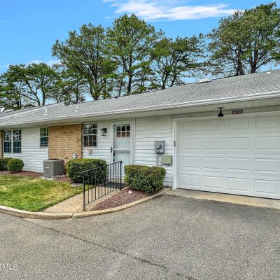 67 B Cambridge Circle, Manchester, NJ 08759