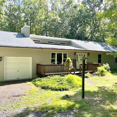 68 Hawthorne Dr, Jim Thorpe, PA 18229