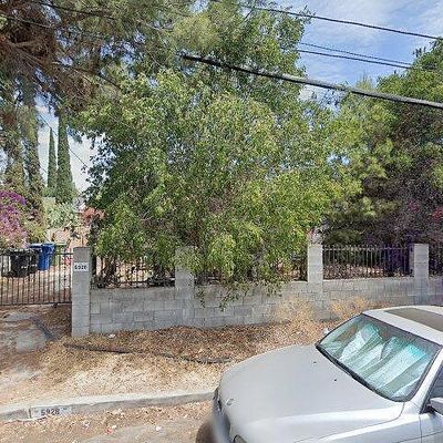 6928 Gentry Ave, North Hollywood, CA 91605