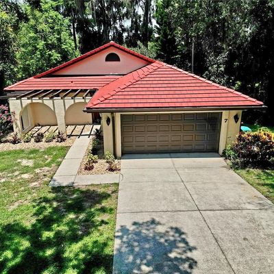 7 Forest Ln, Eustis, FL 32726