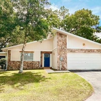 7 Moser Ct S, Homosassa, FL 34446