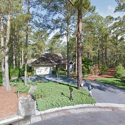 7 Scots Glen Dr, Southern Pines, NC 28387