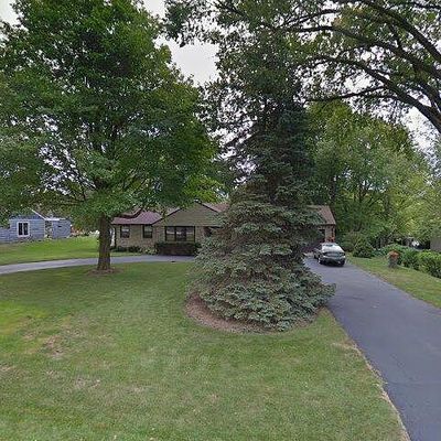 7000 S Phyllis Ln, Franklin, WI 53132