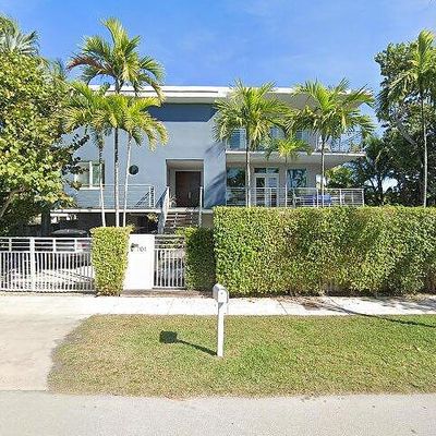 701 Fernwood Rd, Key Biscayne, FL 33149