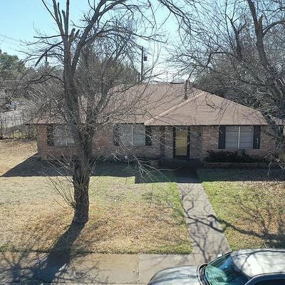 702 W Rea Ave, Lancaster, TX 75146