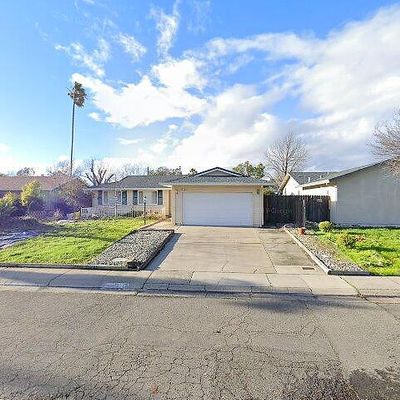 7020 2 Nd Pkwy, Sacramento, CA 95823