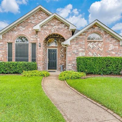 7022 Charleston Dr, Rowlett, TX 75089