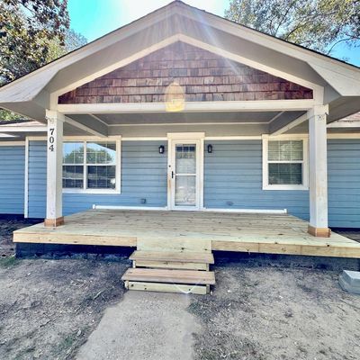 704 Leach St, Kilgore, TX 75662