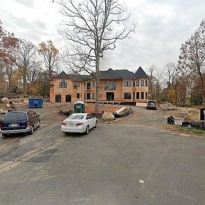 707 Black Hawk Ln, Franklin Lakes, NJ 07417