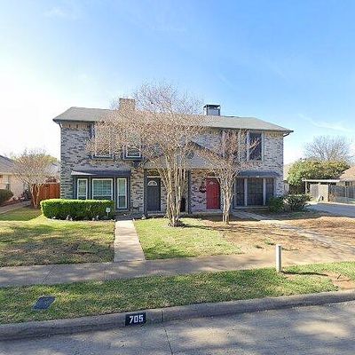 707 Essex Pl, Euless, TX 76039