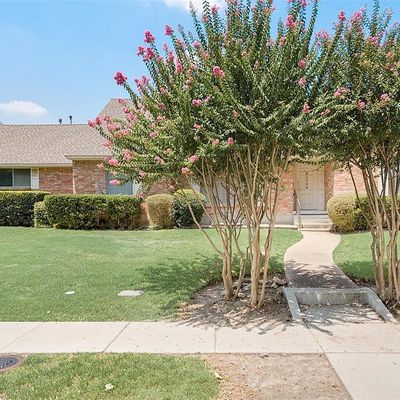 709 Carroll Dr, Garland, TX 75041