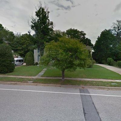 710 W Tantallon Dr, Fort Washington, MD 20744