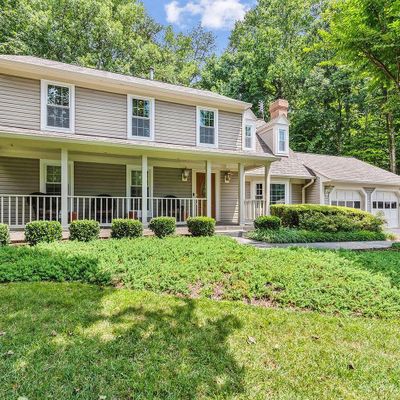 7103 Park Point Ct, Fairfax Station, VA 22039