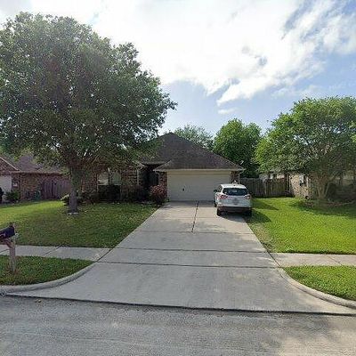 711 Chase Land Cir, Bacliff, TX 77518