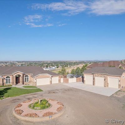 7123 Foxglove Dr, Cheyenne, WY 82009