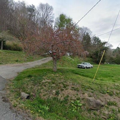 713 W 10 Th St N, Big Stone Gap, VA 24219