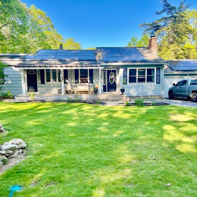 792 Long Cove Rd, Gales Ferry, CT 06335