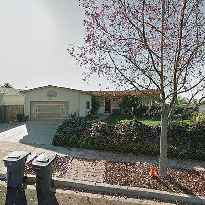 7985 Rainey St, La Mesa, CA 91942