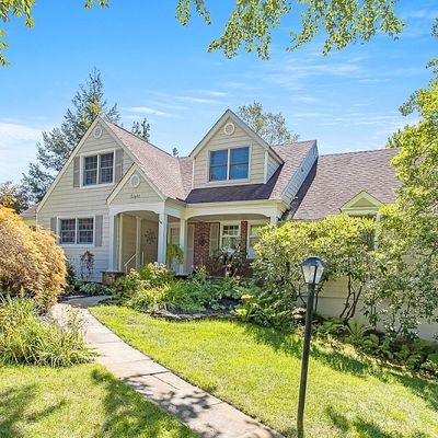 8 Bennington Rd, Morristown, NJ 07960