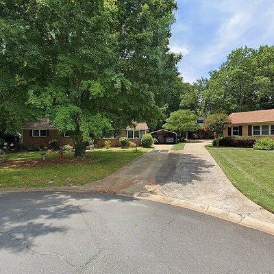 801 Bridlepath Ln, Charlotte, NC 28211