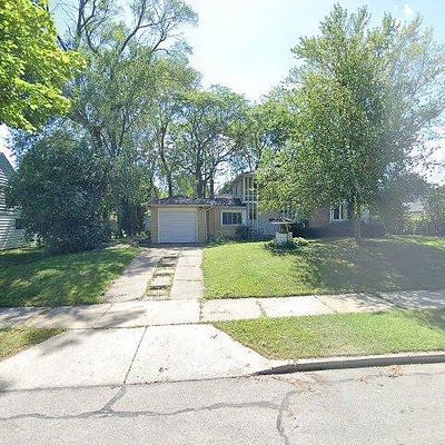 8015 W Townsend St, Milwaukee, WI 53222