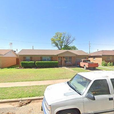 803 9 Th St, Wolfforth, TX 79382