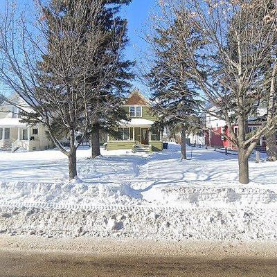 807 4 Th St S, Moorhead, MN 56560