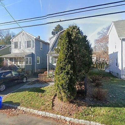 81 5th St, Cresskill, NJ 07626