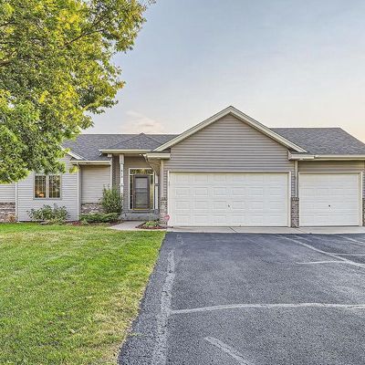 810 Kayla Ln, Hanover, MN 55341