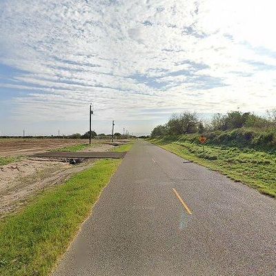 8102 W Mile 6 Rd, Mission, TX 78574