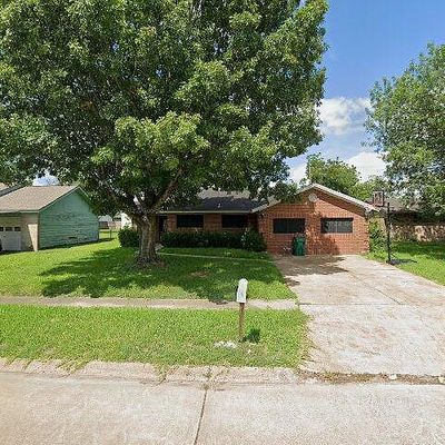 812 Whelton Dr, Pasadena, TX 77503