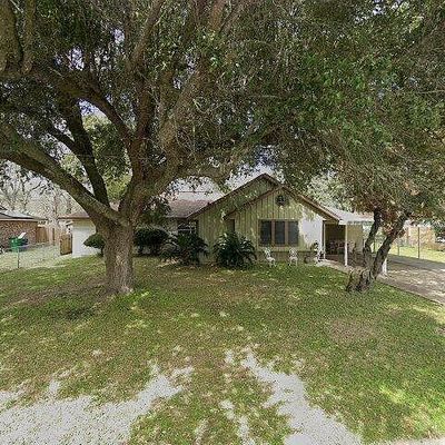 813 E Miller St, Angleton, TX 77515