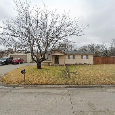 104 W Willow St, Sanger, TX 76266