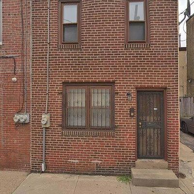 1043 N Leithgow St, Philadelphia, PA 19123