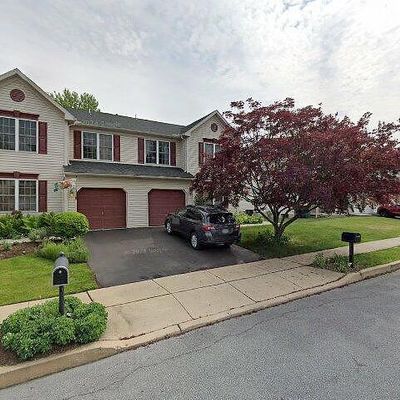 111 Canberra Ct, Reading, PA 19608