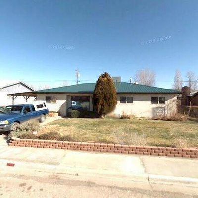 1013 Chestnut St, Grants, NM 87020