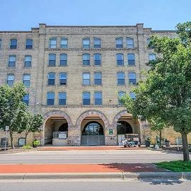 940 Monroe Avenue NW, Unit 122