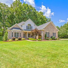 1585 DEER RUN CT