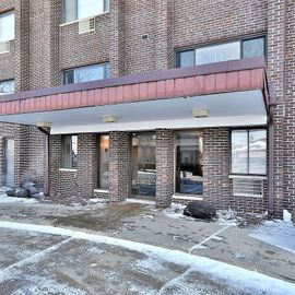 4623 North Chester Avenue, Unit 409